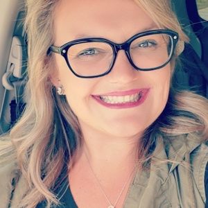 Meet your Posher, Nikki